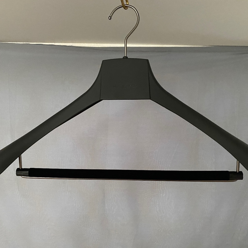 Suitsupply Hanger
